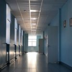 Необщительный тихоня с пугающими записями в соцсетях. Подросток школы №81 напал на учителя с ножом