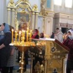 «Наверное, скоро в храме останется только тот, кто не боится дать ответ на страшном судилище Христовом». В РПЦ отмечают многократное снижение числа прихожан