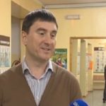 Что Бог послал. Губернатор Морозов отдает Любченкову детское питание